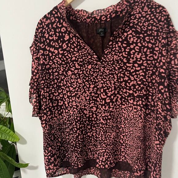 J. Crew Pink & Purple Animal Print Short Sleeve Ruffle Blouse Size 3X - Picture 2 of 6